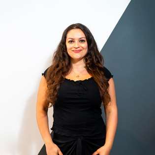 Carolyne Stefanescu